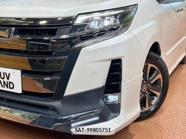 Toyota NOAH 2019-08 8850153-12