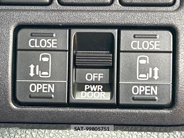 Toyota NOAH 2019-08 8850153-6