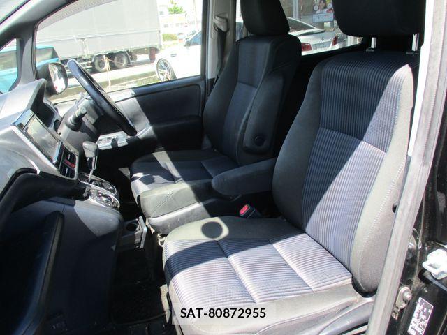 Toyota NOAH 2015-09 8850159-13