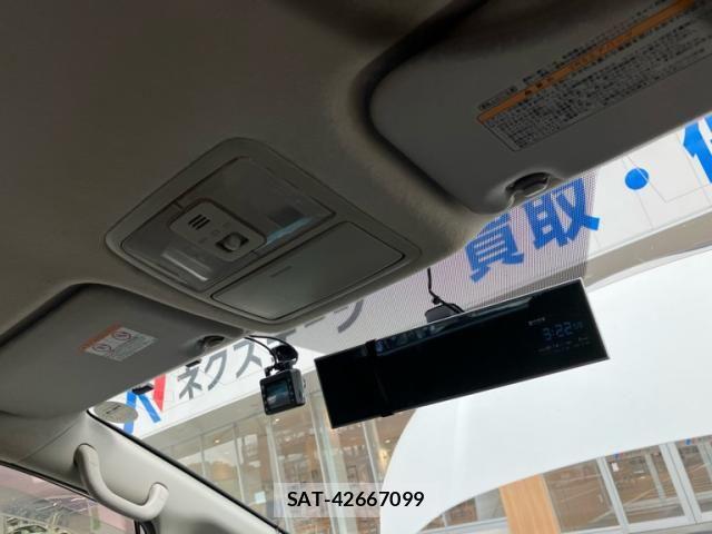 Toyota NOAH 2007-09 8849353-15