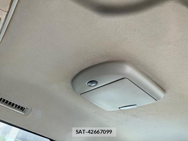 Toyota NOAH 2007-09 8849353-20