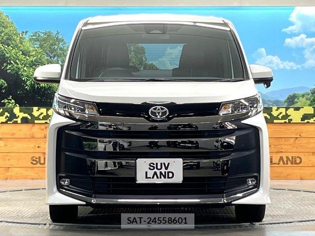 Toyota NOAH 2023-11 8850152-14