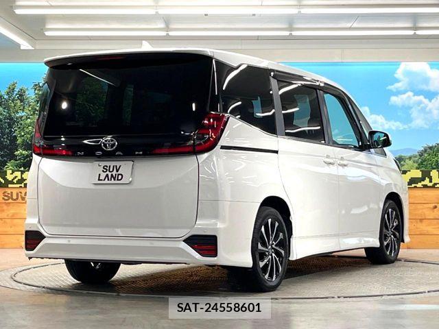 Toyota NOAH 2023-11 8850152-17