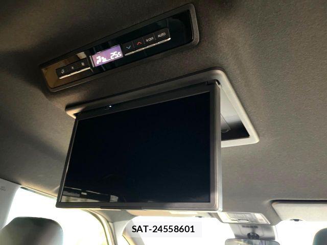 Toyota NOAH 2023-11 8850152-6