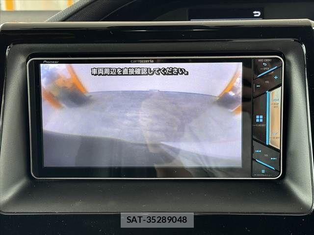 Toyota NOAH 2018-04 8871672-3