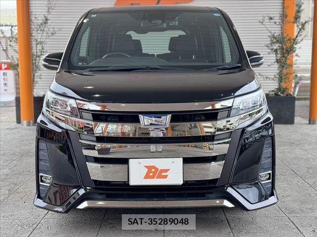 Toyota NOAH 2018-04 8871672-8