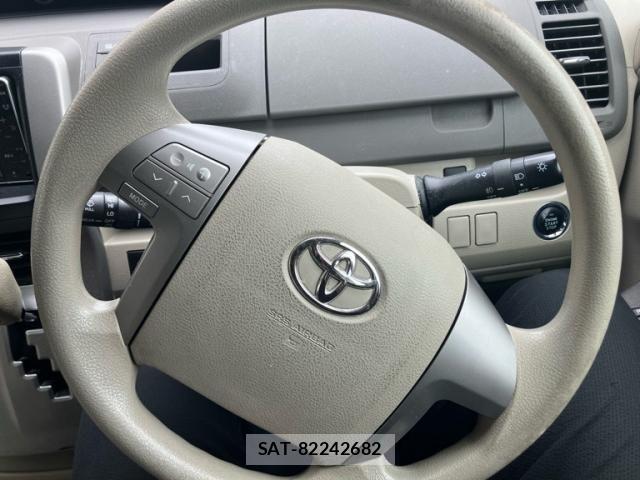 Toyota NOAH 2009-12 8871676-7