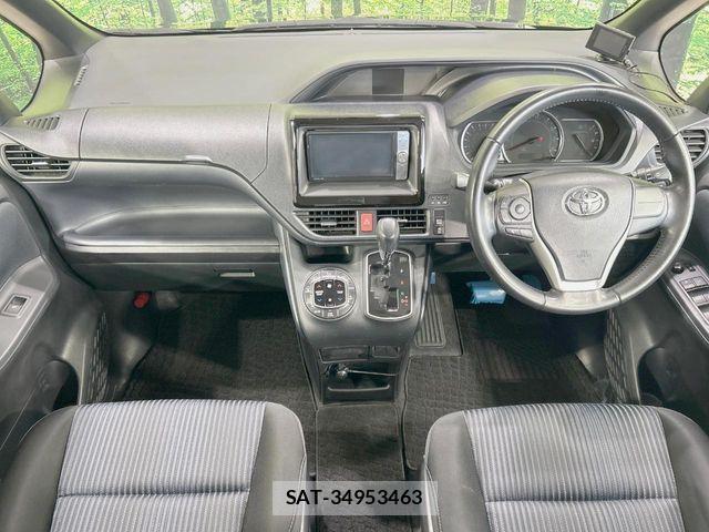 Toyota NOAH 2014-03 8871673-1