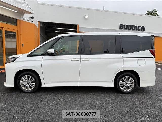Toyota NOAH 2025-03 8871668-10