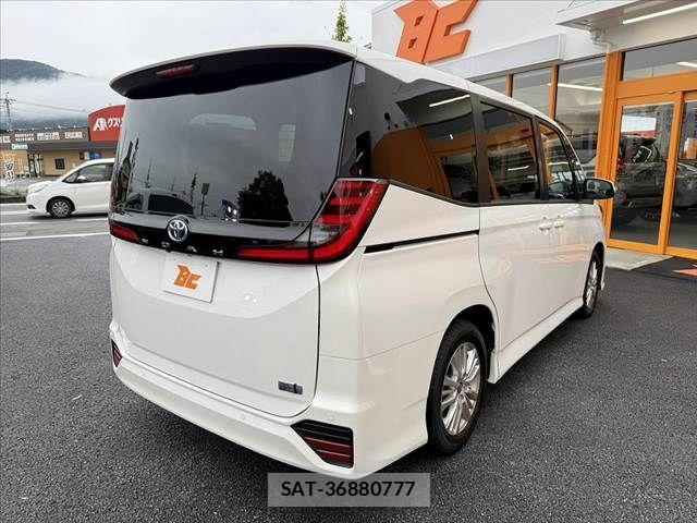 Toyota NOAH 2025-03 8871668-14
