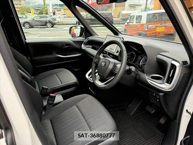 Toyota NOAH 2025-03 8871668-15