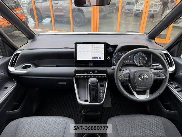 Toyota NOAH 2025-03 8871668-1