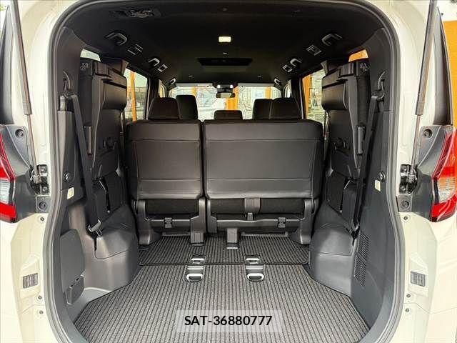Toyota NOAH 2025-03 8871668-19