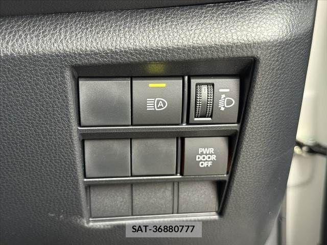Toyota NOAH 2025-03 8871668-27