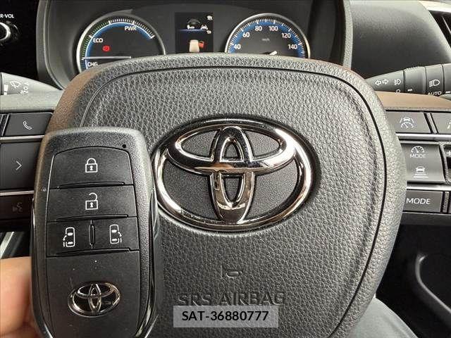 Toyota NOAH 2025-03 8871668-2
