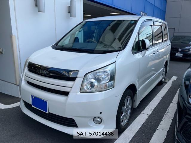 Toyota NOAH 2009-01 8871677-0