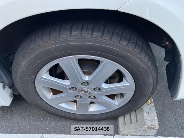 Toyota NOAH 2009-01 8871677-16