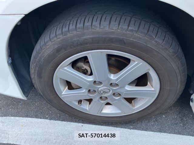 Toyota NOAH 2009-01 8871677-17
