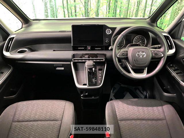 Toyota NOAH 2023-04 8871667-1