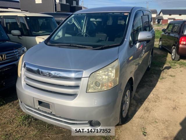 Toyota NOAH 2009-09 8871678-0