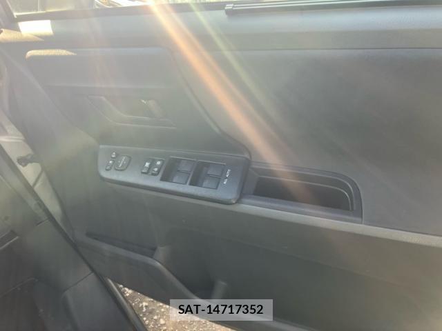 Toyota NOAH 2009-09 8871678-13