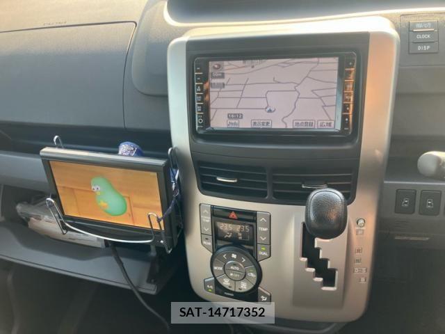 Toyota NOAH 2009-09 8871678-19