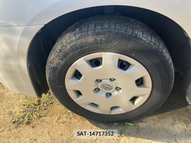 Toyota NOAH 2009-09 8871678-7