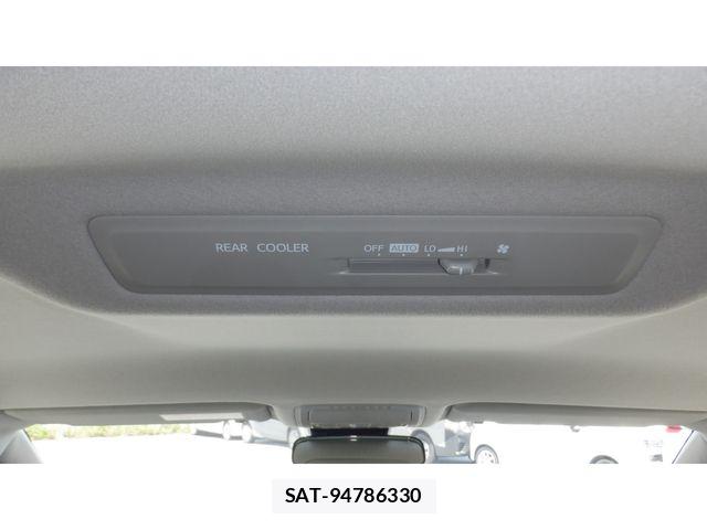 Toyota NOAH 2019-07 8871670-26