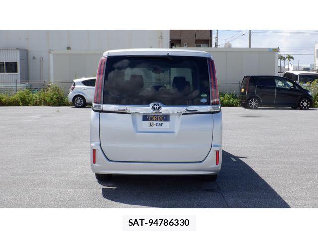 Toyota NOAH 2019-07 8871670-4