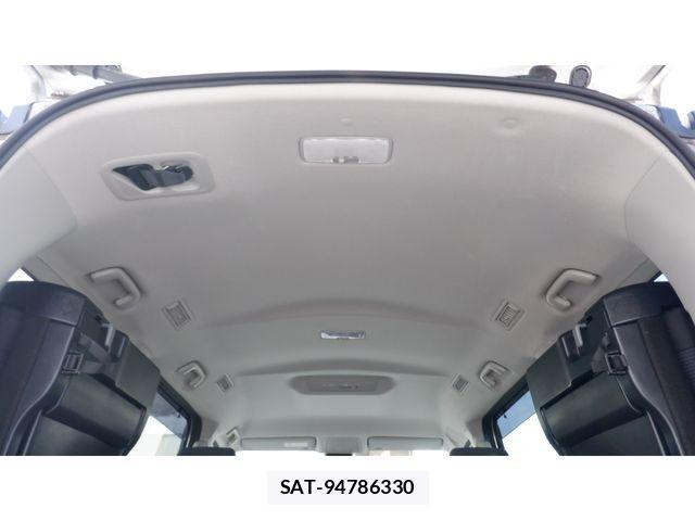Toyota NOAH 2019-07 8871670-8