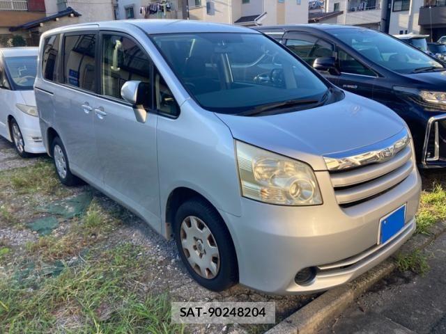 Toyota NOAH 2009-09 8871679-2