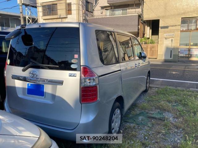 Toyota NOAH 2009-09 8871679-3