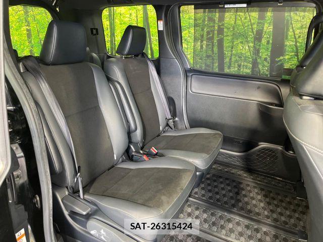 Toyota NOAH 2019-10 8881202-9