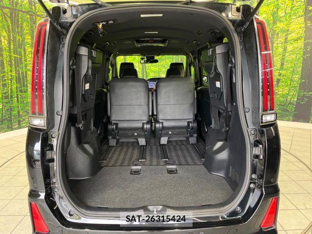 Toyota NOAH 2019-10 8881202-11
