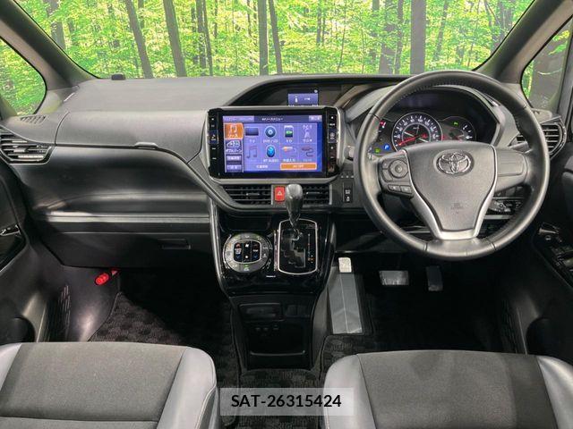 Toyota NOAH 2019-10 8881202-1