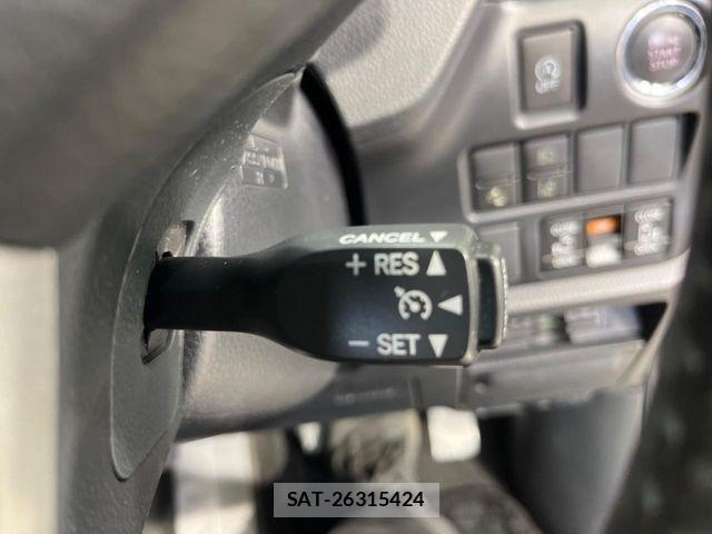 Toyota NOAH 2019-10 8881202-7