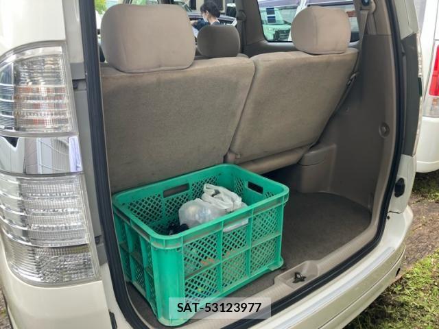 Toyota NOAH 2002-10 8881217-10