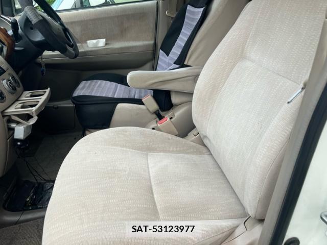 Toyota NOAH 2002-10 8881217-15
