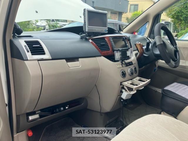 Toyota NOAH 2002-10 8881217-16