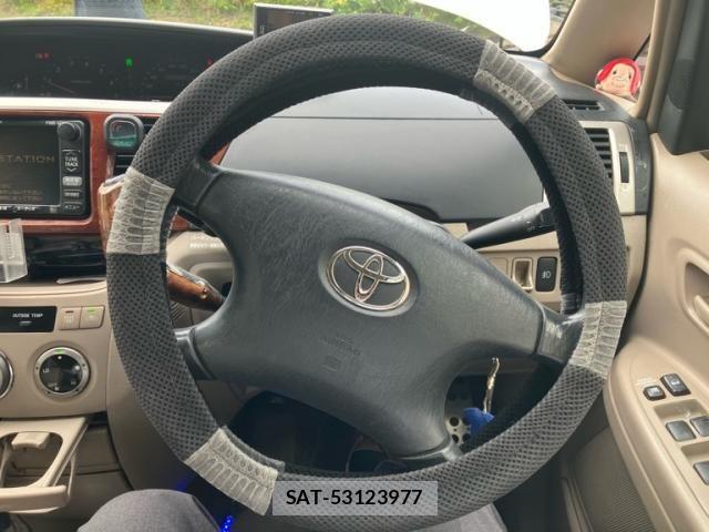 Toyota NOAH 2002-10 8881217-19