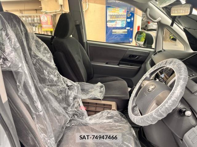Toyota NOAH 2009-09 8881214-17