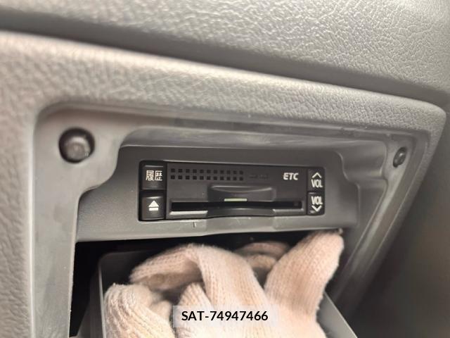 Toyota NOAH 2009-09 8881214-23