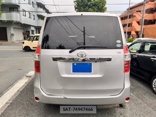 Toyota NOAH 2009-09 8881214-7