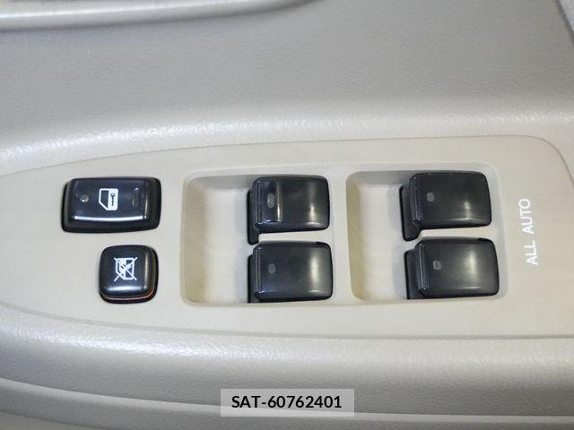 Toyota NOAH 2004-03 8881212-24
