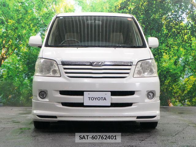 Toyota NOAH 2004-03 8881212-5