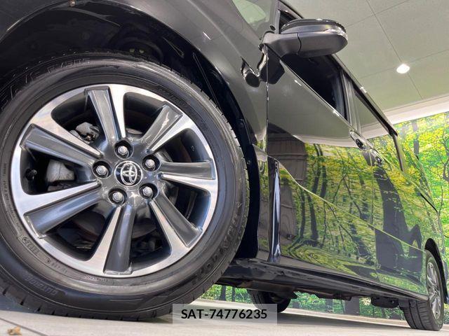 Toyota NOAH 2020-02 8881201-13