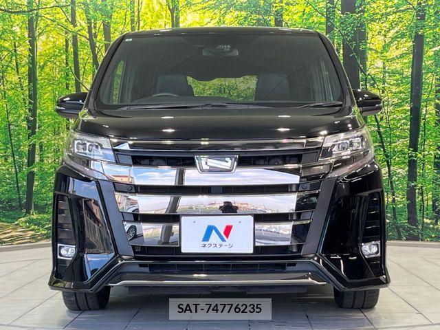 Toyota NOAH 2020-02 8881201-14