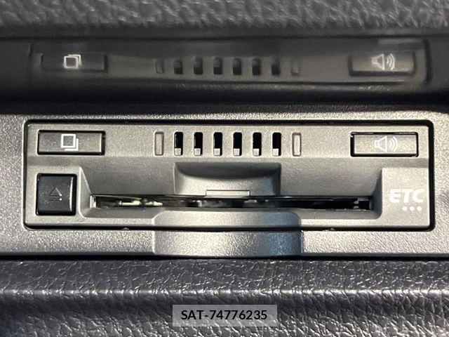 Toyota NOAH 2020-02 8881201-6