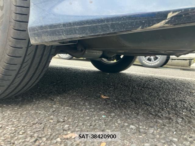 Toyota NOAH 2017-08 8881207-13