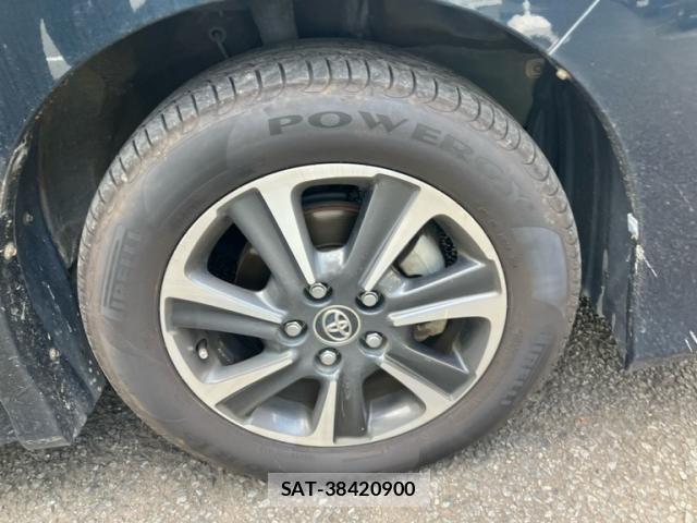 Toyota NOAH 2017-08 8881207-2
